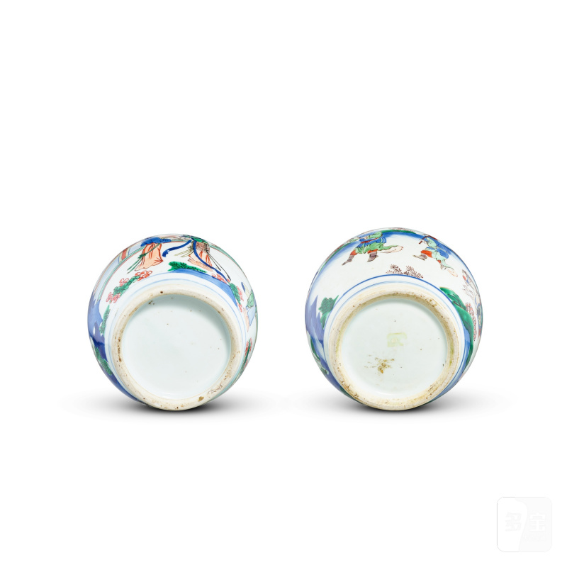 A pair of wucai 'figures' jars, Qing dynasty, Shunzhi period | 清順治 五彩人物故事圖罐一對 - 图5
